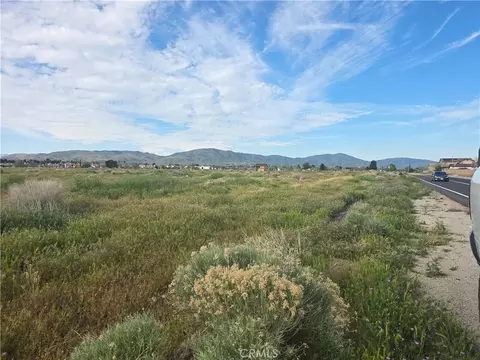 28 E Avenue R8, Palmdale, CA 93550 photo 8