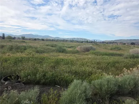 28 E Avenue R8, Palmdale, CA 93550 photo 7