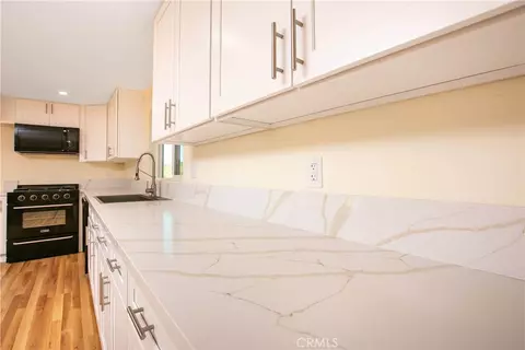 Kitchen - 32010 Quirk, Acton, CA 93510 photo 1 of 1