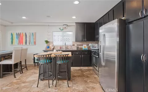 Kitchen - 6373 Keystone, Simi Valley, CA 93063 photo 3 of 5