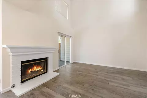 Living - 2762 Erringer #15, Simi Valley, CA 93065 photo 2 of 6