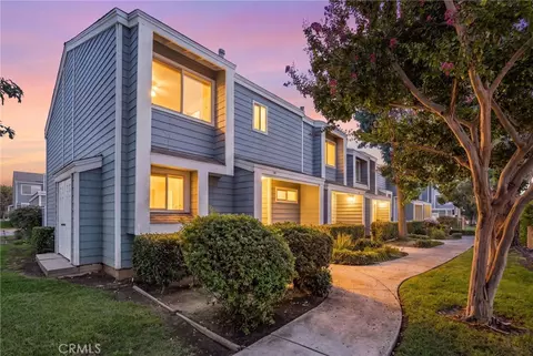 15735 Nordhoff St #19, North Hills, CA 91343
