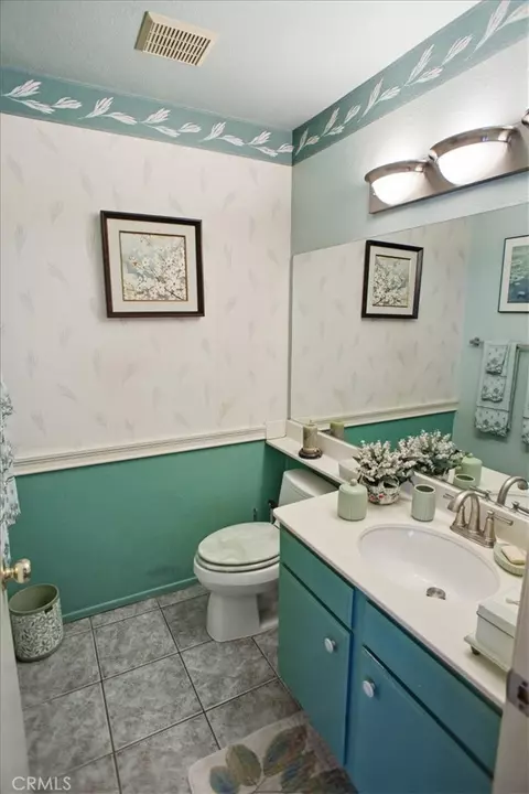 Bath - 5044 Adobe, Palmdale, CA 93552 photo 1 of 3