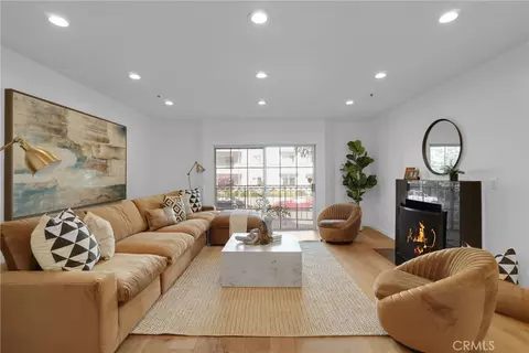 1871 Greenfield Ave #102, Los Angeles, CA 90025