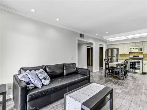 Living - 500 Jackson Pl #302, Glendale, CA 91206 photo 5 of 5