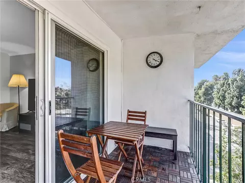 Exterior - 500 Jackson Pl #302, Glendale, CA 91206 photo 1 of 6