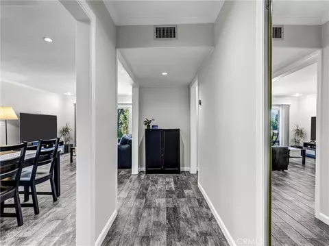 Entry Way - 500 Jackson Pl #302, Glendale, CA 91206 photo 1 of 4