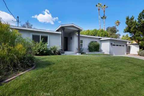 4527 Santa Lucia Dr, Woodland Hills, CA 91364