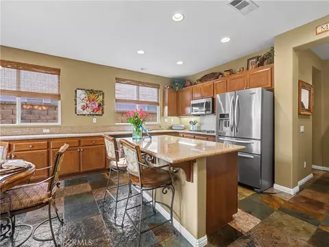 Kitchen - 4696 Refugio Ct, Camarillo, CA 93012 photo 4 of 5