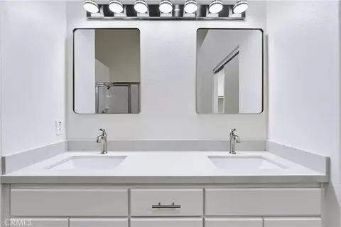 Bath - 145 Concerto Dr, Oak Park, CA 91377 photo 1 of 4