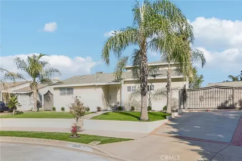 12643 Elkwood St, North Hollywood, CA 91605