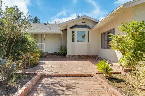 10423 Irondale Ave, Chatsworth, CA 91311