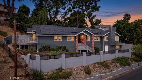 5335 Campo Rd, Woodland Hills, CA 91364