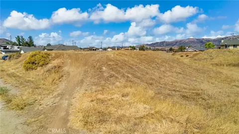 20131 La Jara Dr, Tehachapi, CA 93561 photo 2