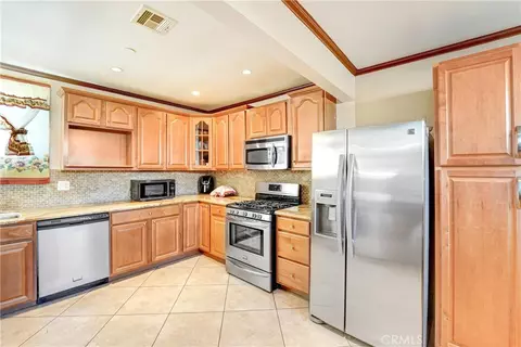 13127 Pinney St, Pacoima, CA 91331