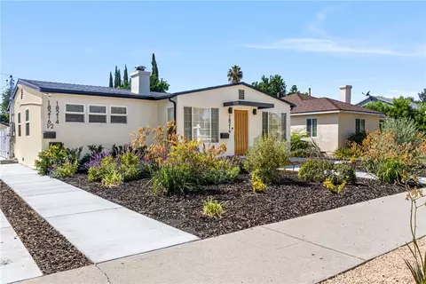 18216 Hartland St, Reseda, CA 91335