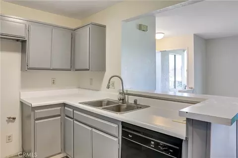 Kitchen - 21309 Eucalyptus, Newhall, CA 91321 photo 1 of 1