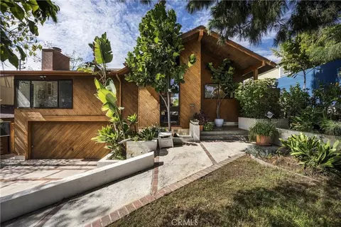 3585 Military, Los Angeles, CA 90034