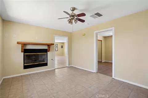 Living - 49272 Hibiscus Dr, Morongo Valley, CA 92256 photo 6 of 10
