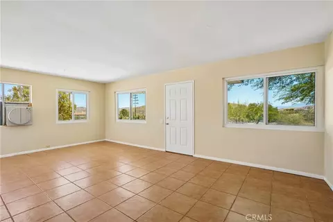 Living - 49272 Hibiscus Dr, Morongo Valley, CA 92256 photo 1 of 10