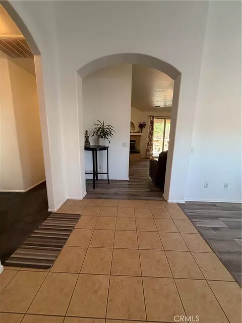 Entry Way - 17071 Tokata Rd, Apple Valley, CA 92307 photo 1 of 1