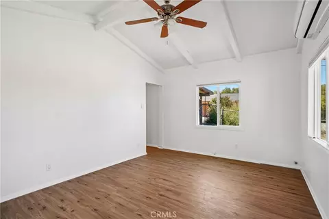 Living - 11618 Rosewood Ave, Morongo Valley, CA 92256 photo 3 of 11