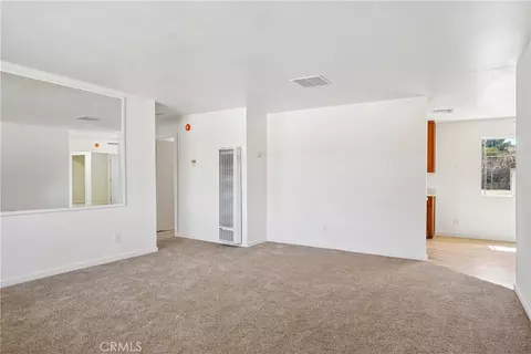 Living - 11618 Rosewood Ave, Morongo Valley, CA 92256 photo 6 of 11