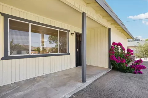 Exterior - 11618 Rosewood Ave, Morongo Valley, CA 92256 photo 6 of 9