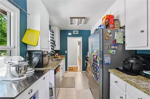 Entry Way - 6616 Yolanda Ave, Reseda, CA 91335 photo 1 of 1