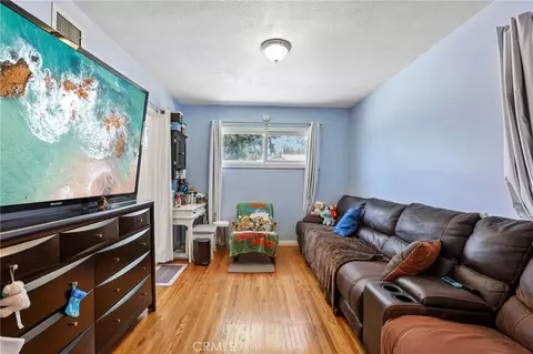 Other - 6616 Yolanda Ave, Reseda, CA 91335 photo 5 of 9