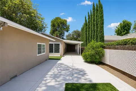 Exterior - 6616 Yolanda Ave, Reseda, CA 91335 photo 12 of 18