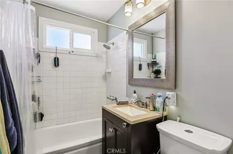 Bath - 6616 Yolanda Ave, Reseda, CA 91335 photo 1 of 2