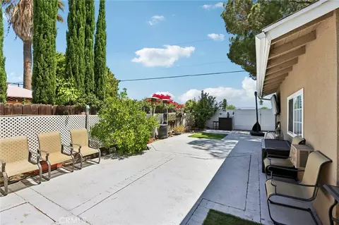 Exterior - 6616 Yolanda Ave, Reseda, CA 91335 photo 11 of 18