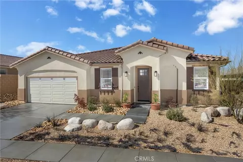 13873 Mesa View Dr, Victorville, CA 92392