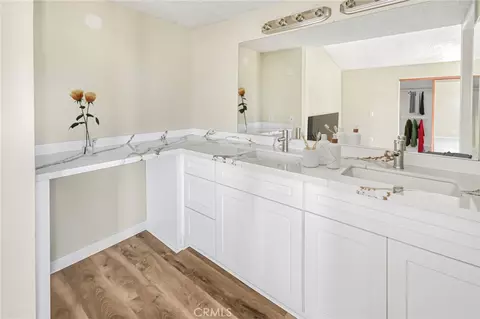 Bath - 28041 Concord Ave, Castaic, CA 91384 photo 5 of 8