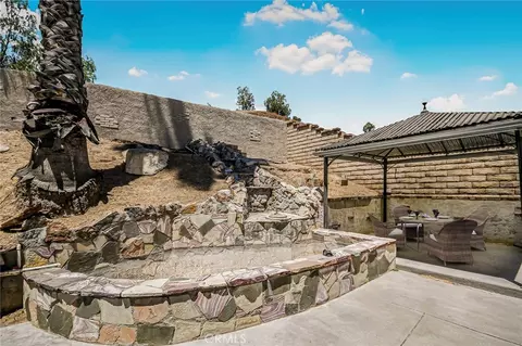 Exterior - 28041 Concord Ave, Castaic, CA 91384 photo 8 of 12