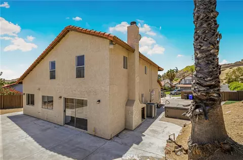 Exterior - 28041 Concord Ave, Castaic, CA 91384 photo 12 of 12