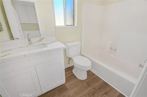 Bath - 28041 Concord Ave, Castaic, CA 91384 photo 4 of 8