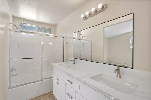 Bath - 6223 Tangelo Pl, Simi Valley, CA 93063 photo 3 of 4