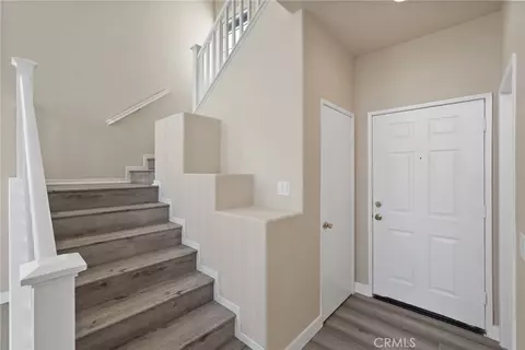 Entry Way - 6223 Tangelo Pl, Simi Valley, CA 93063 photo 3 of 4