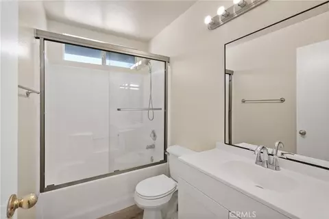 Bath - 6223 Tangelo Pl, Simi Valley, CA 93063 photo 4 of 4