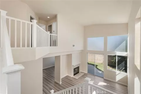 Living - 6223 Tangelo Pl, Simi Valley, CA 93063 photo 7 of 9