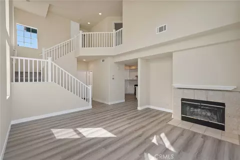 Living - 6223 Tangelo Pl, Simi Valley, CA 93063 photo 4 of 9