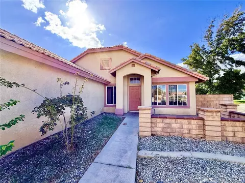 Exterior - 36833 Alder, Palmdale, CA 93552 photo 5 of 12