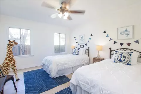 Bedroom - 1595 Bancroft Way, Pasadena, CA 91103 photo 6 of 6
