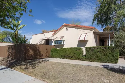 Exterior - 1595 Bancroft Way, Pasadena, CA 91103 photo 3 of 7