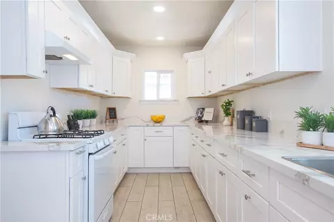Kitchen - 1595 Bancroft Way, Pasadena, CA 91103 photo 1 of 2