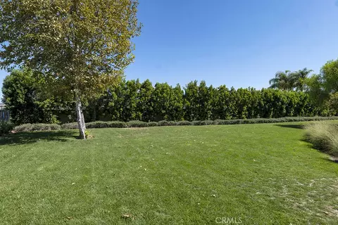 Exterior - 21730 Bene Dr, Saugus, CA 91350 photo 11 of 17