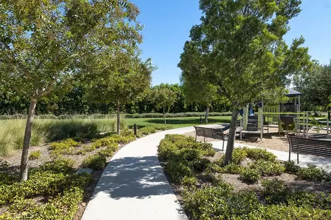 View/Area - 21730 Bene Dr, Saugus, CA 91350 photo 2 of 6