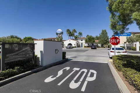 Exterior - 21730 Bene Dr, Saugus, CA 91350 photo 15 of 17